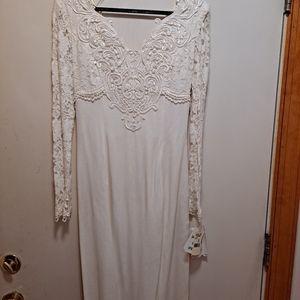 Jessica McClintock lace trim and sleeves bridal dress size 6